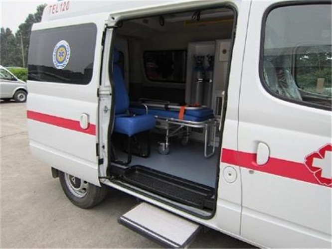 红花岗救护车出租服务案例7