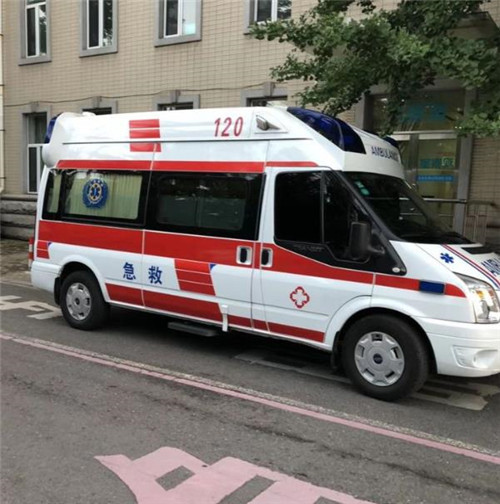 红花岗选择我们的救护车出租,开启安心转院之旅