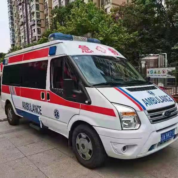 红花岗长途救护车护送病人返乡